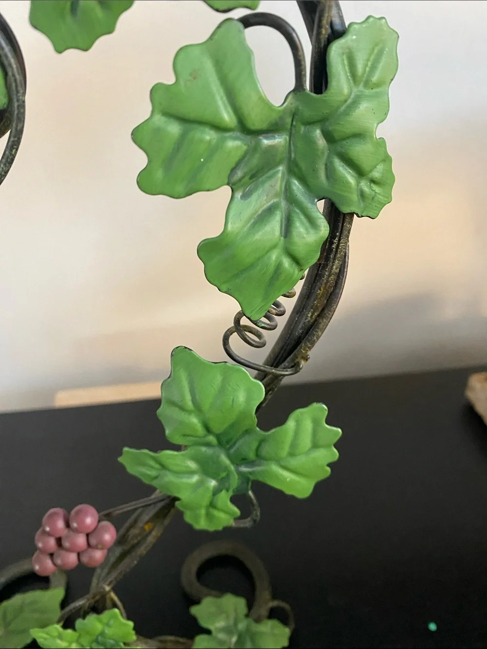 Decorative Metal Green Leaf Table Clock - Vintage Vine Design